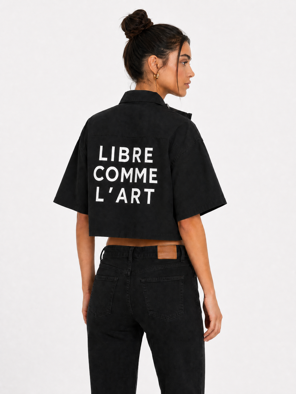 LIBRE COMME L'ART Cropped Shirt