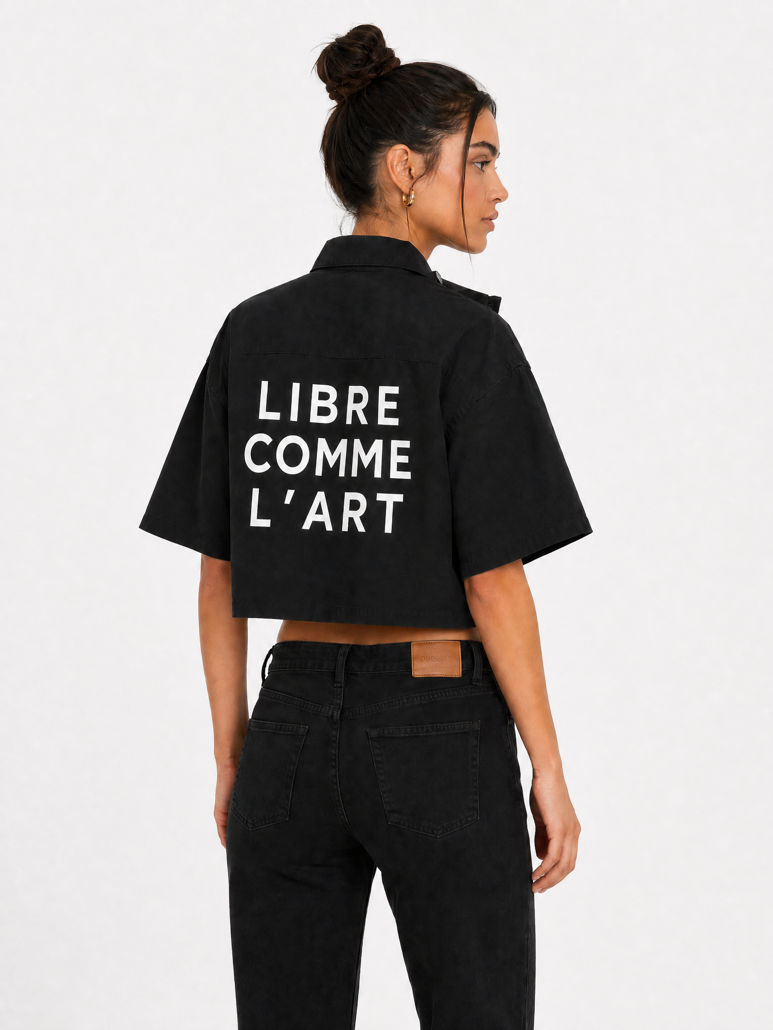 LIBRE COMME L'ART Cropped Shirt